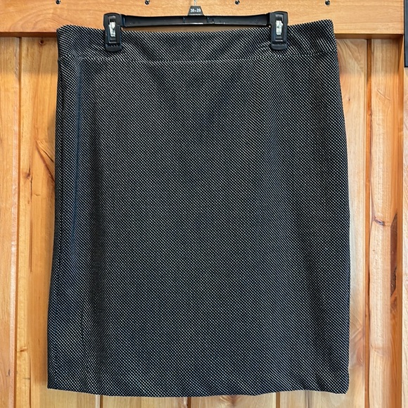 Ann Taylor Factory Skirt Black and White Size 14 NWT - Picture 4 of 7